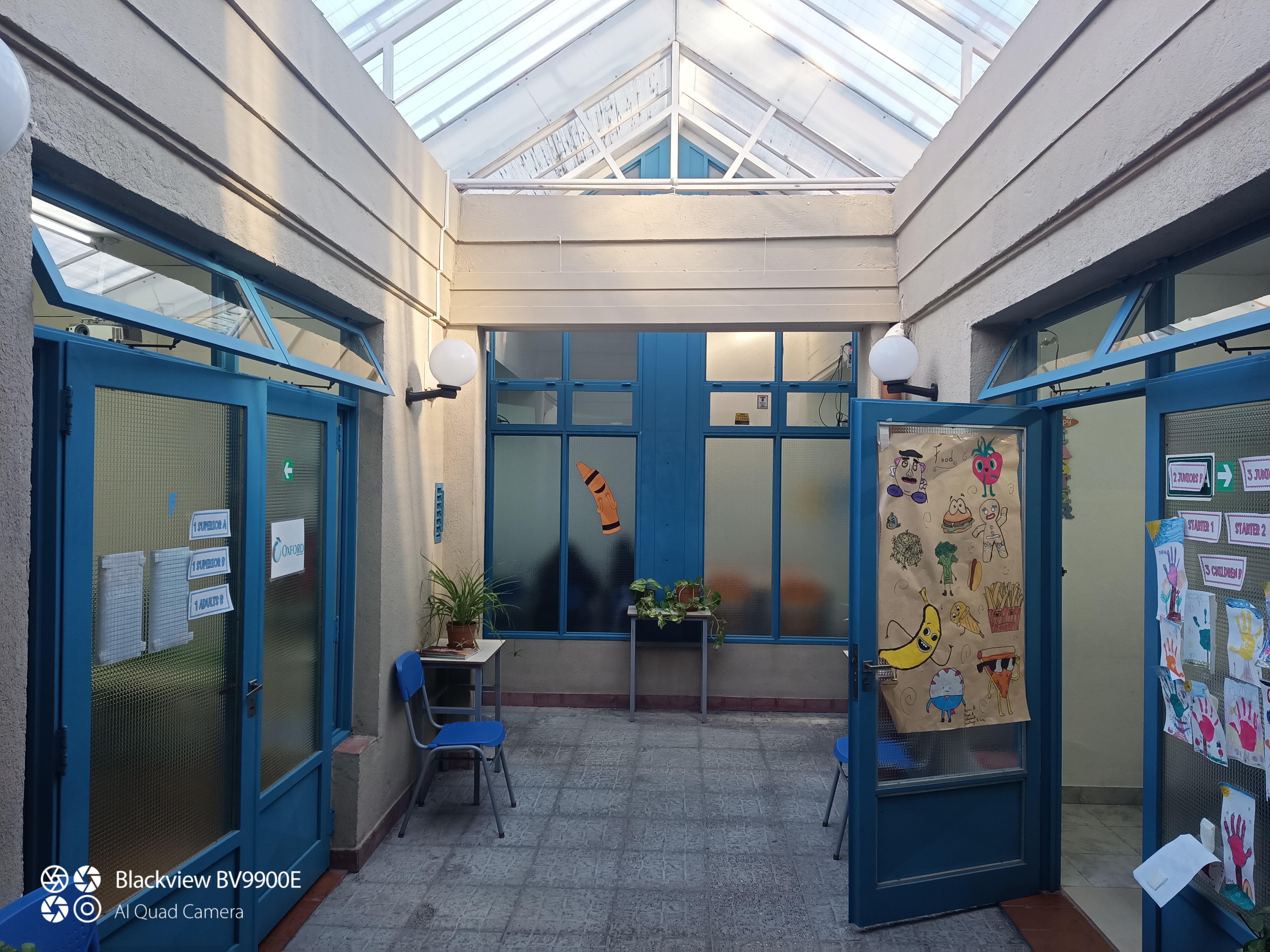 EDIFICIO PARA AULAS OFICINA O CONSULTORIO