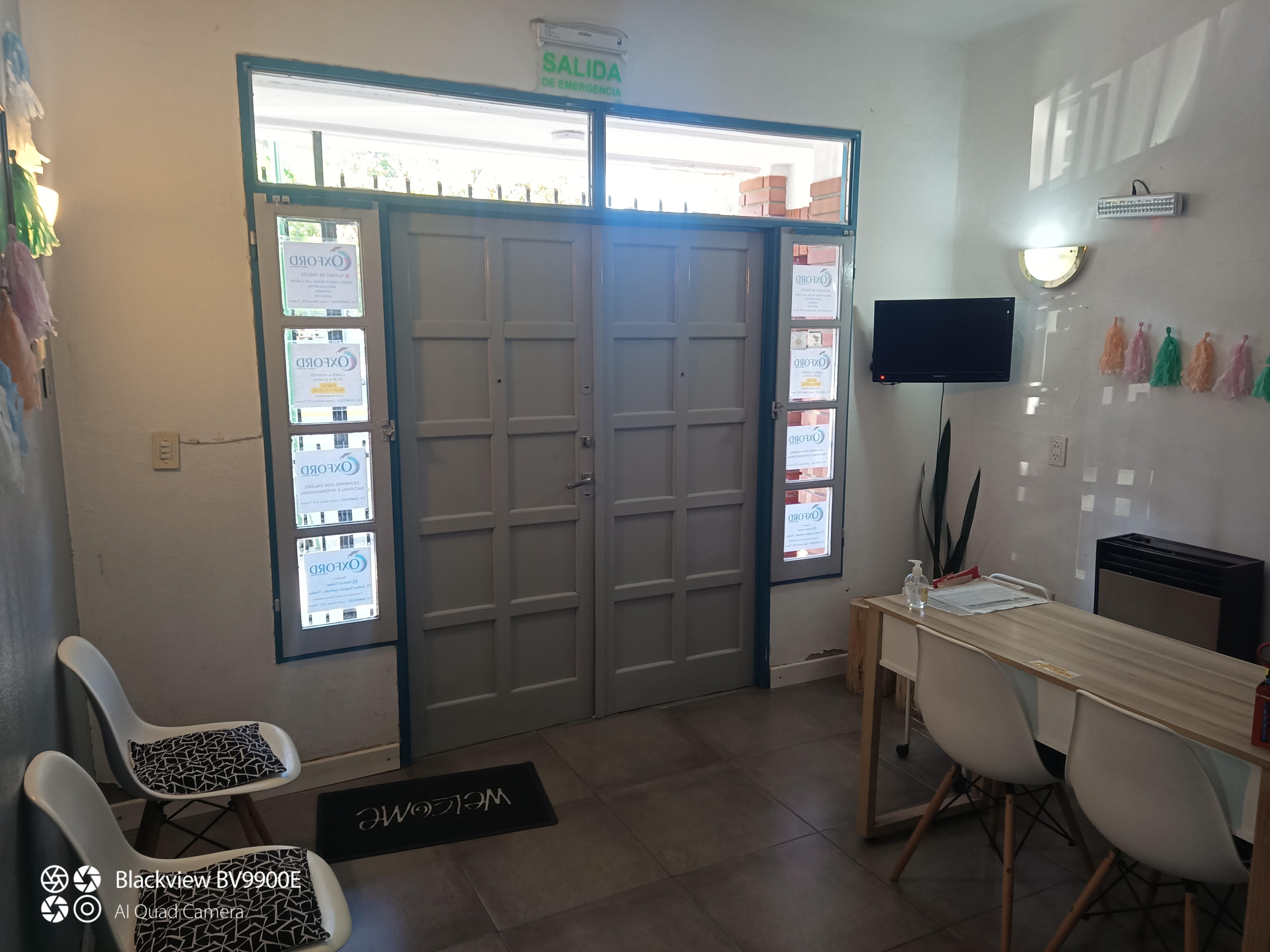 EDIFICIO PARA AULAS OFICINA O CONSULTORIO