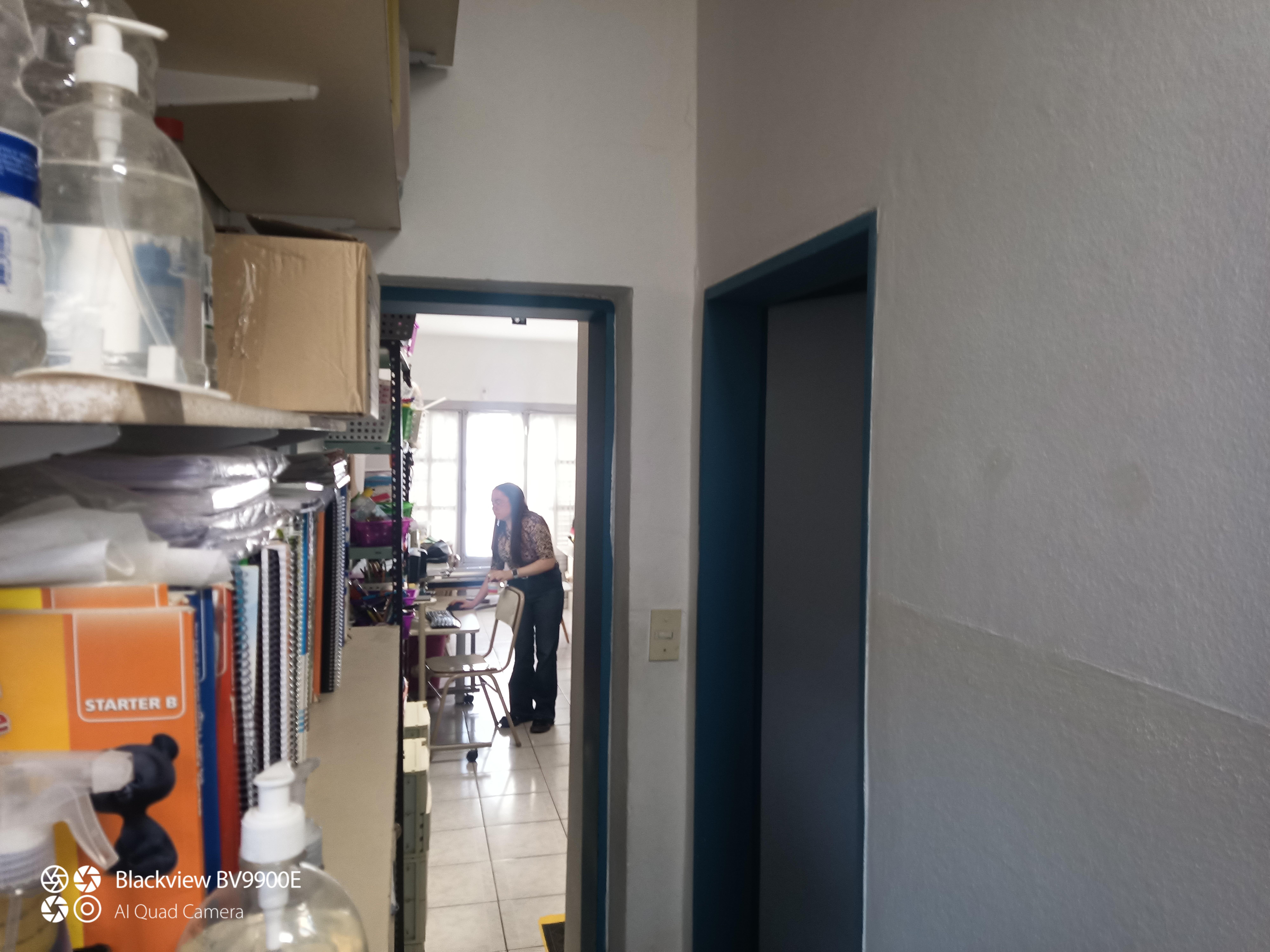 EDIFICIO PARA AULAS OFICINA O CONSULTORIO