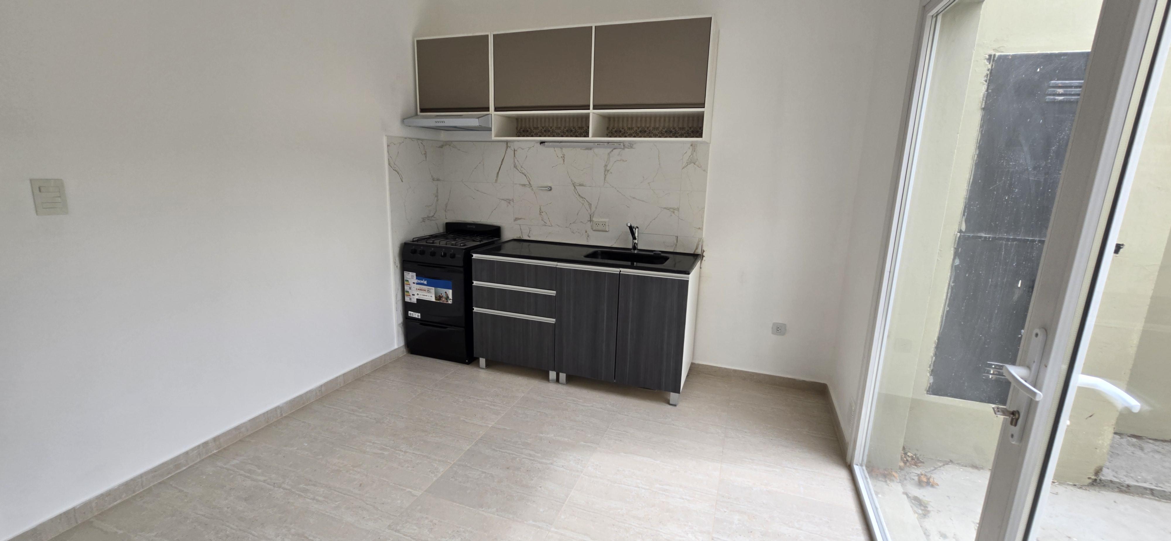 DUPLEX 2 DORM EN ALQUILER INTERNO BROCA
